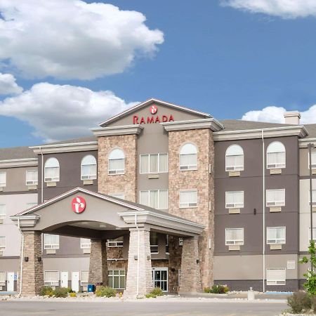 Hotel Ramada By Wyndham Olds Exteriér fotografie